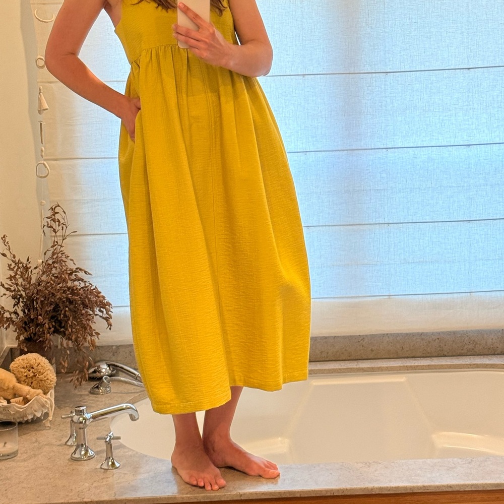 Sleeveless Midi Dress in chartreuse - Women's Dress - Picture 4 of 7